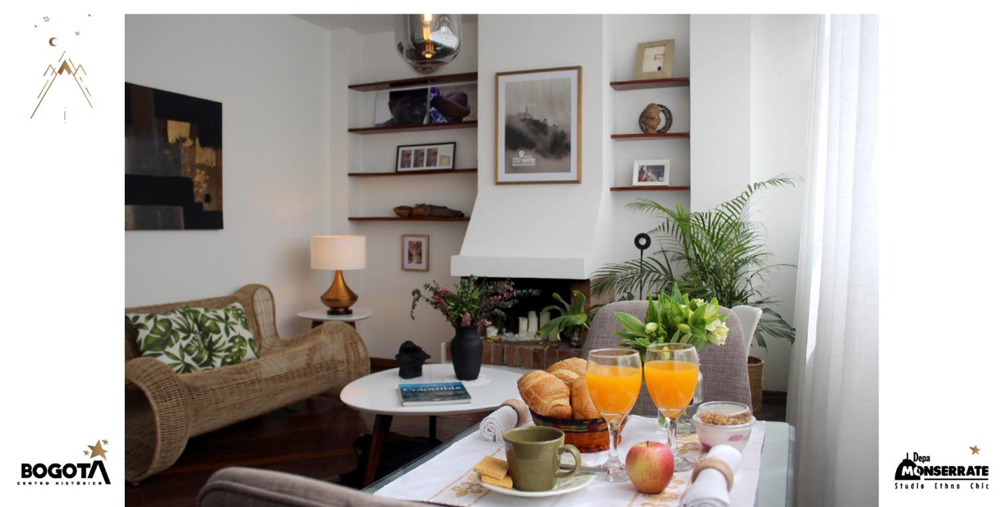Depa Monserrate - Charming Historic Nest With Breathtaking Mountain Views - Apartaestudio Bogota Exterior photo